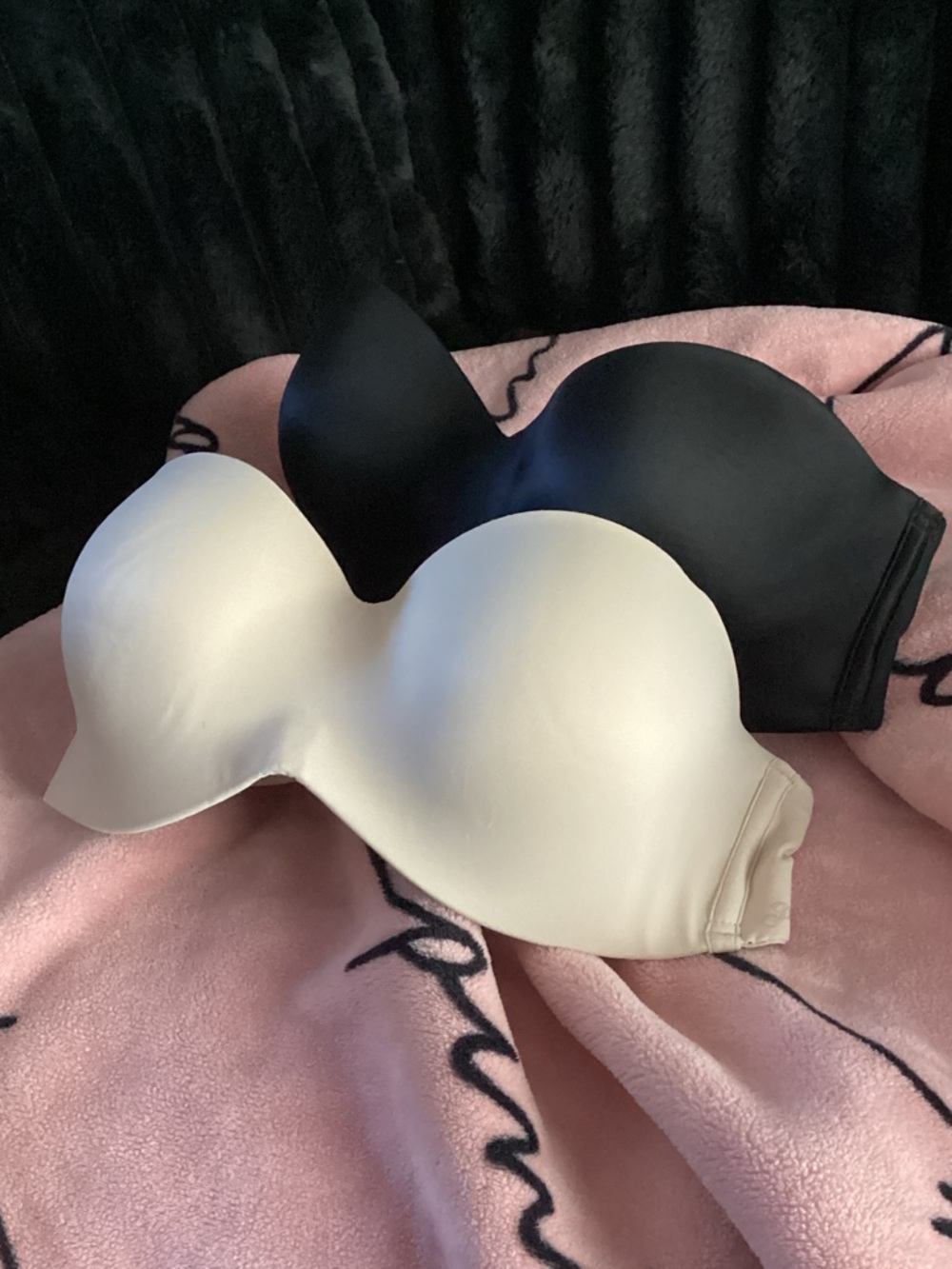 Lot of (2) PINK Victoria's Secret Strapless Seamless Bras - Black & Ivory!
